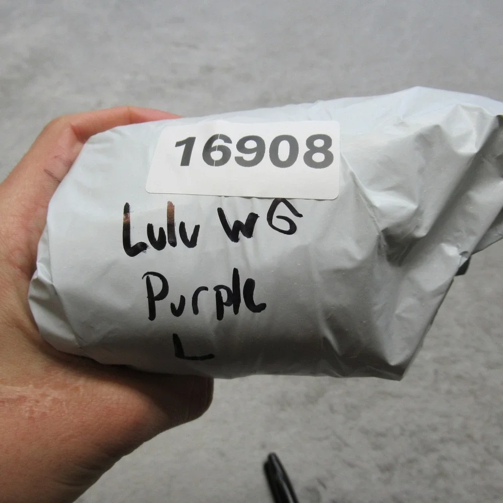 Lululemon Shorts Men Small Purple Ventilated Stretch Wicking Fast and Free Lined